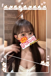 💄 精巧な顔立ちと大人の色気を纏ったアパレル店長タイプのお姉さん